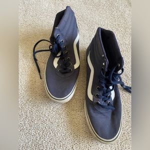 Women’s Vans 9